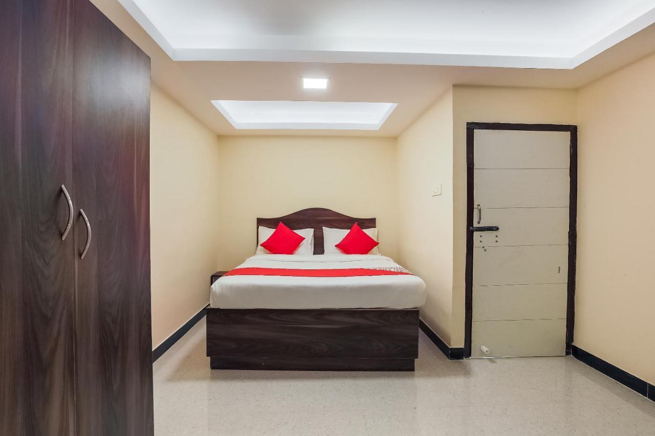 Oyo 36500 Sri Krishna Inn Ооти Екстериор снимка